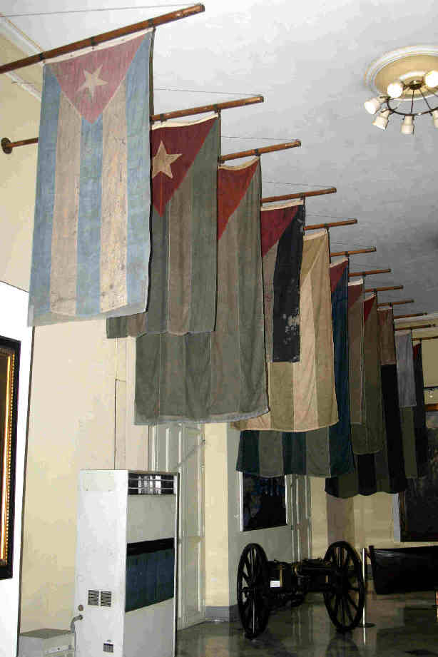 Flags used in the 1895 to 1898 War
